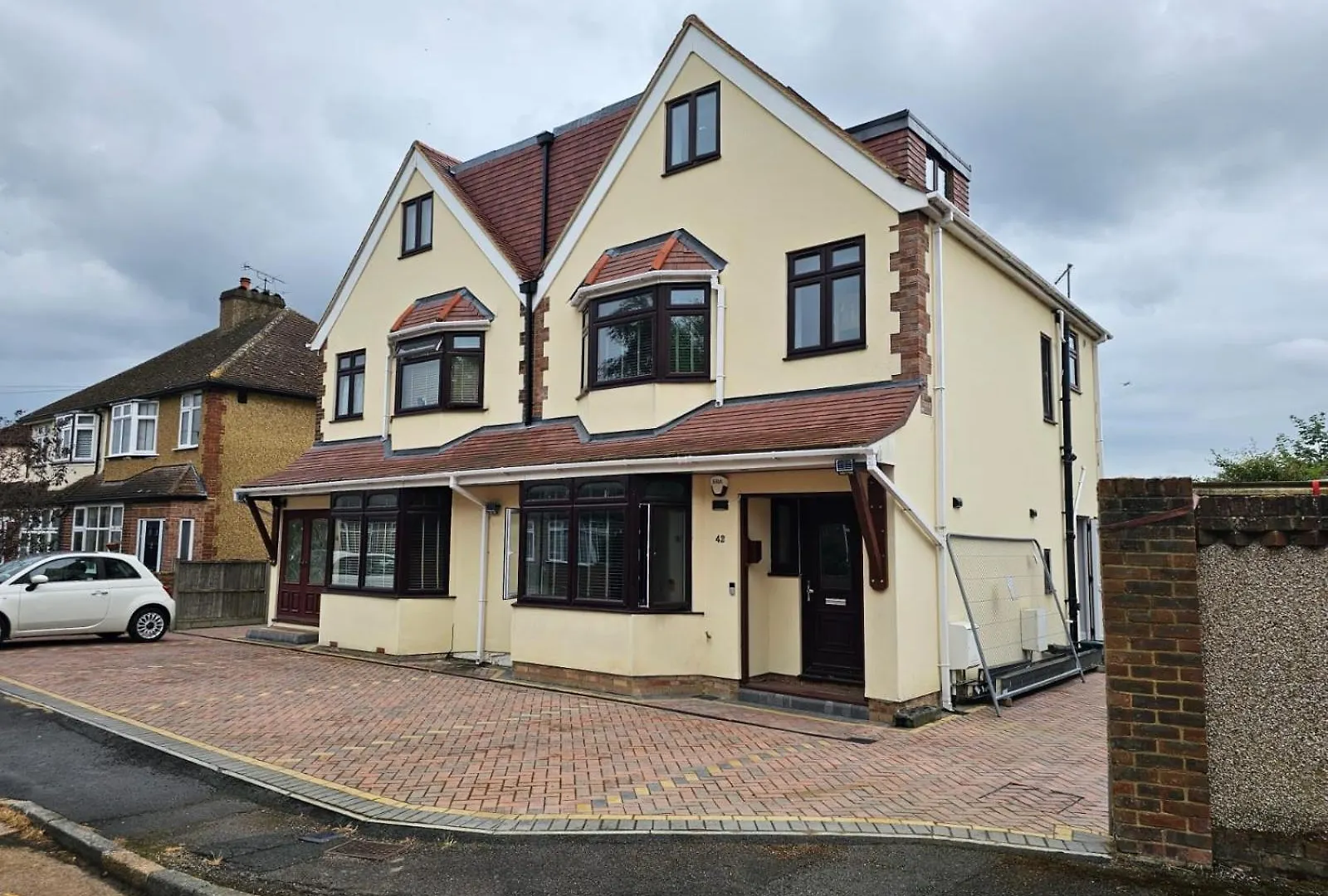 Shortwood Stay Staines-upon-Thames